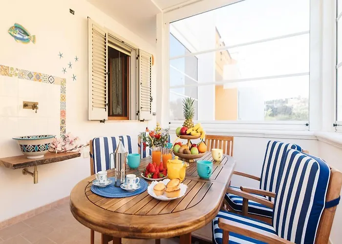 Holiday home Dimora Del Sole Torre Pali