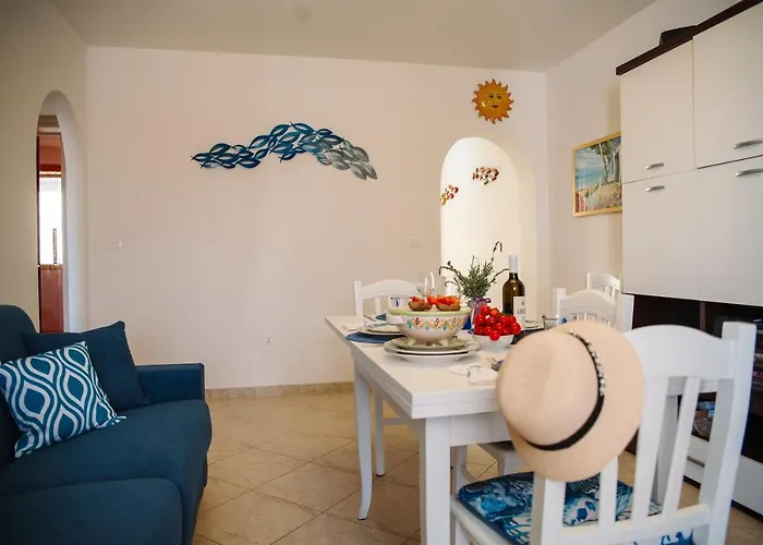 Holiday home Dimora Del Sole Torre Pali